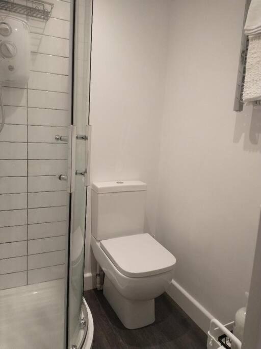 Cosy Garden Studio Room Minimum Two Night Booking Brighton Exterior foto